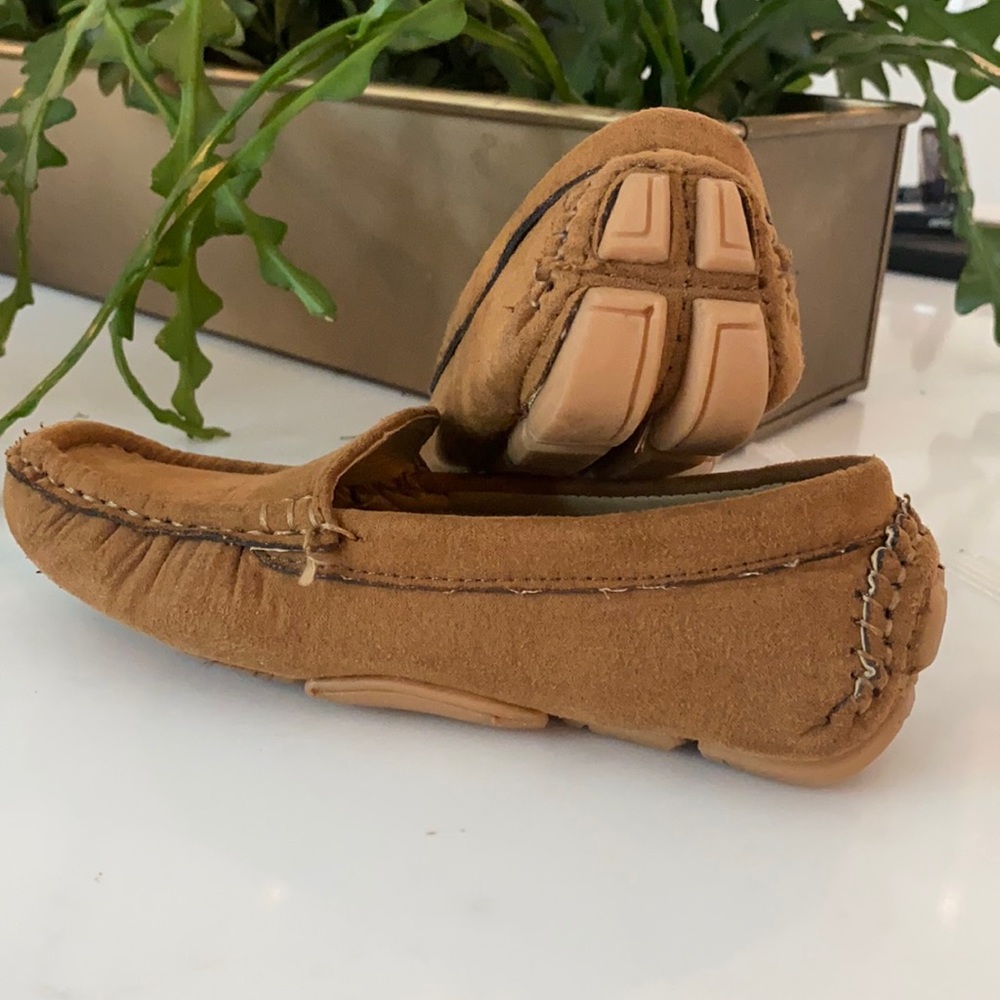 Kids dress shoe, worn 1x for a wedding, perfect condition